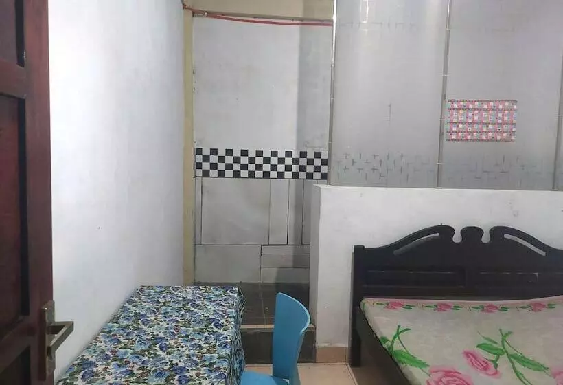 پانسیون Spot On 92776 Panorama House Near Lokon Camping Ground