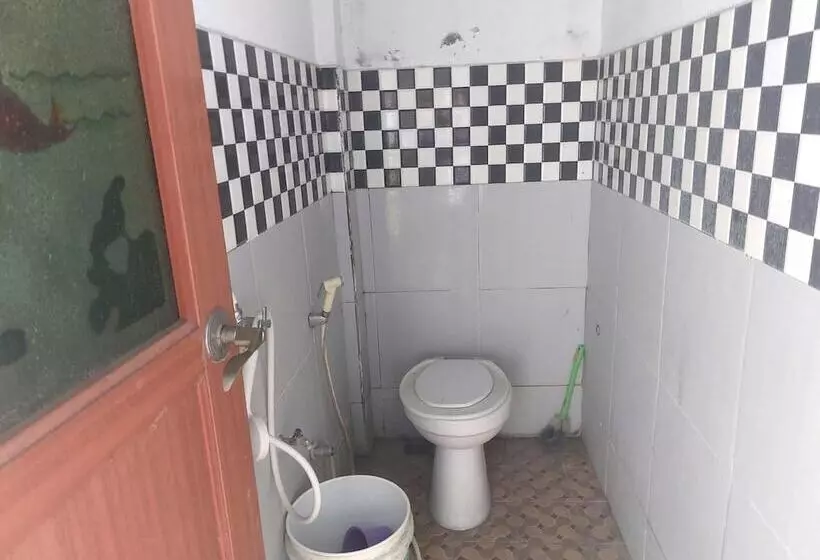 پانسیون Spot On 92776 Panorama House Near Lokon Camping Ground