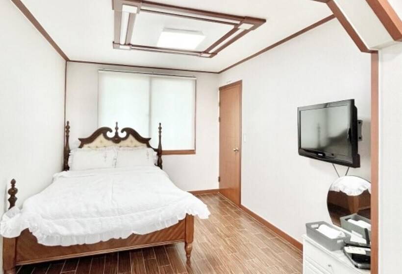 Taean Kkotjibada Sketch Pension