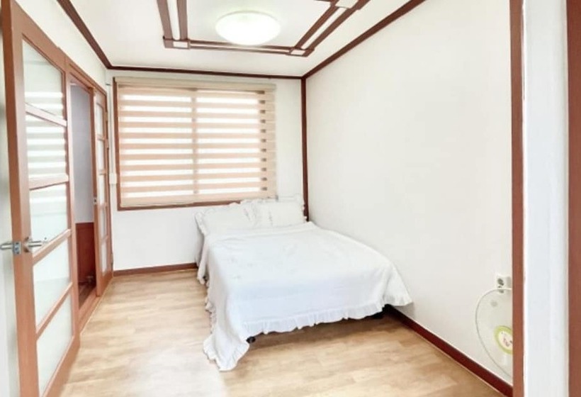 Taean Kkotjibada Sketch Pension