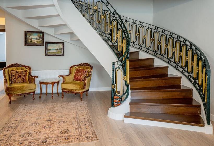 Verula City Apartments