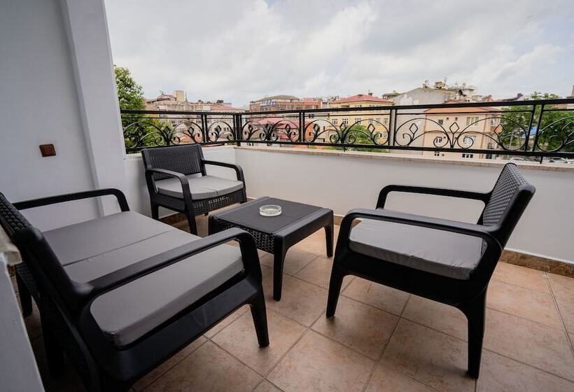 Verula City Apartments