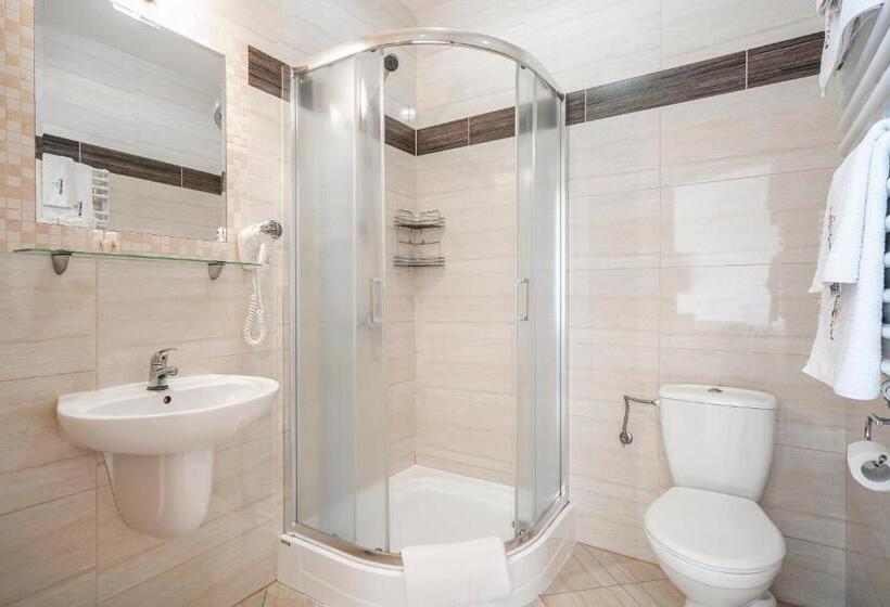 łabędź Hotel Karczma