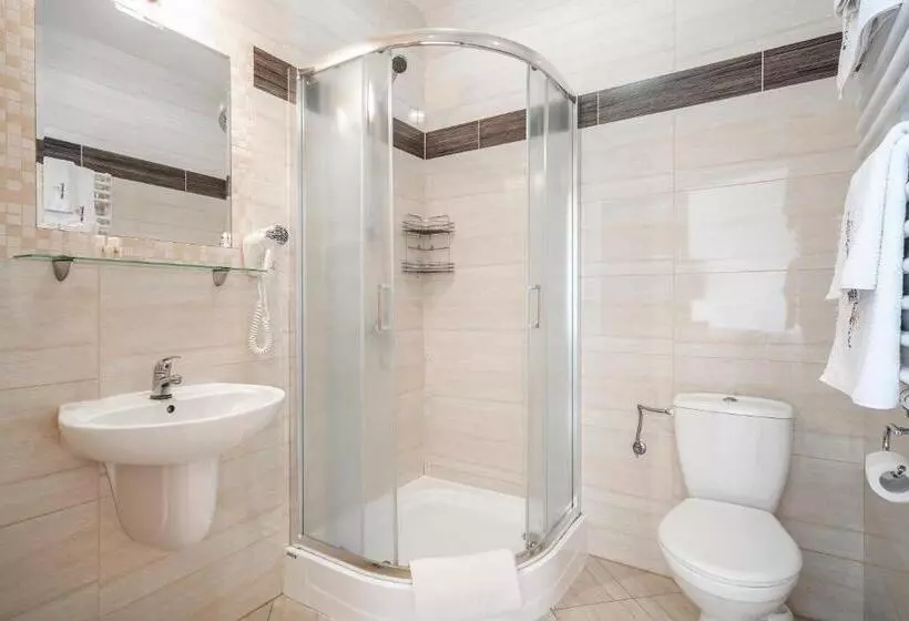 łabędź Hotel Karczma