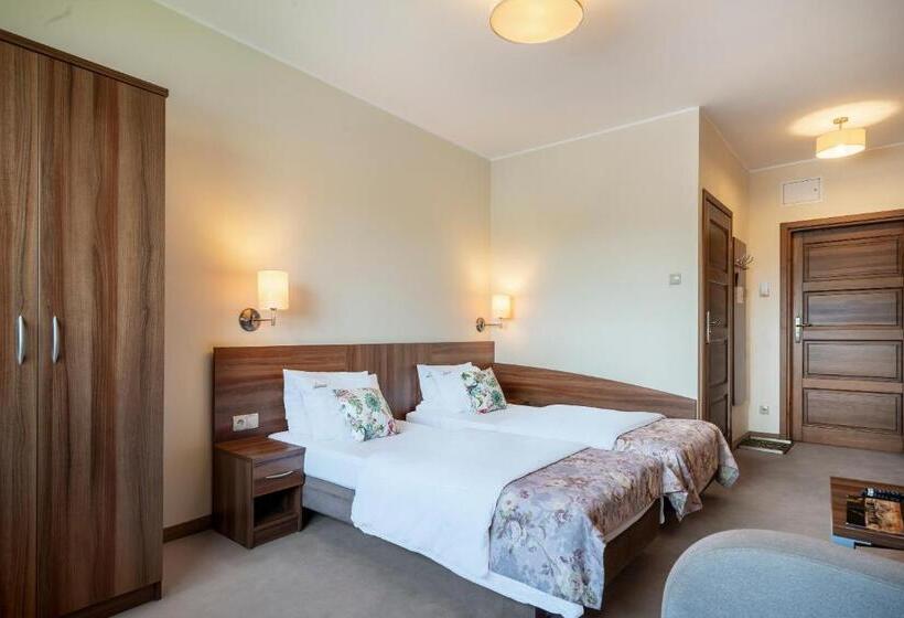 łabędź Hotel Karczma