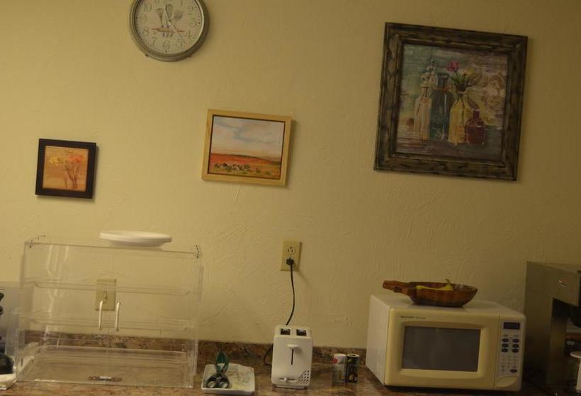 Holiday Lodge Motel Campground