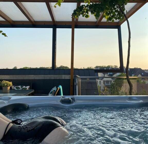 فندق Amber Suite   Adults Only