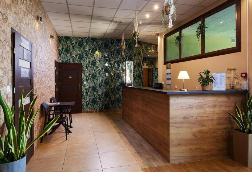 בית מלון כפרי Beskidzki Raj Medical Spa