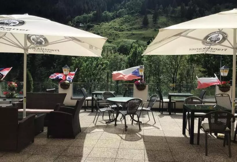 Hotelli Guesthouse Mountain View