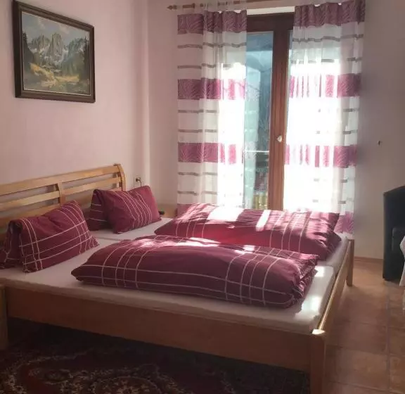 Hotelli Guesthouse Mountain View