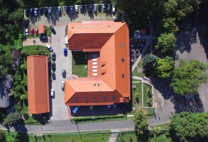 בית מלון כפרי Halászkert Badacsony