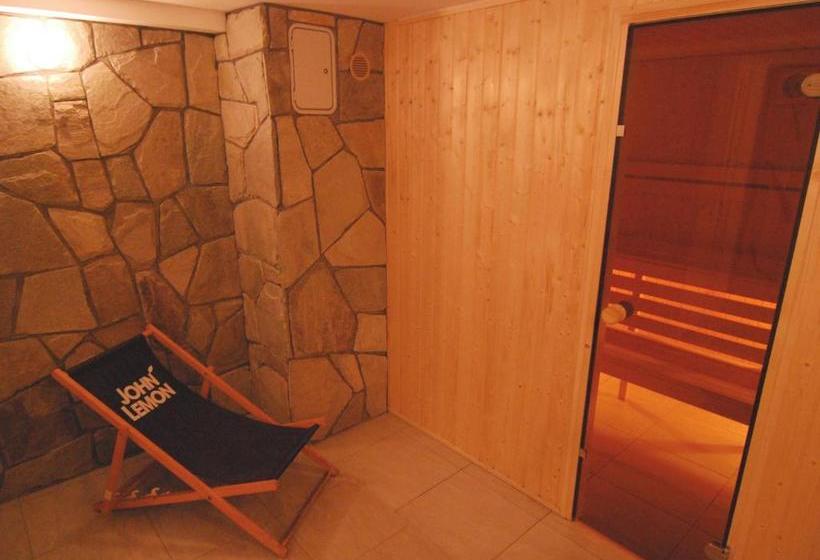 酒店 Karolinka Guest House