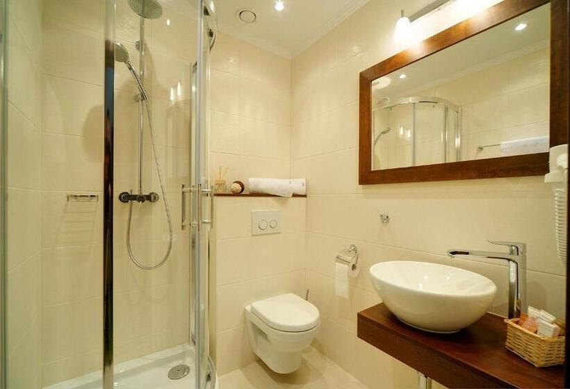 בית מלון כפרי Kazimierski Zdrój