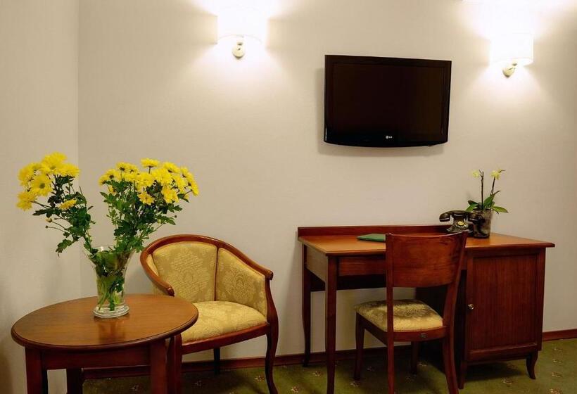 בית מלון כפרי Kazimierski Zdrój