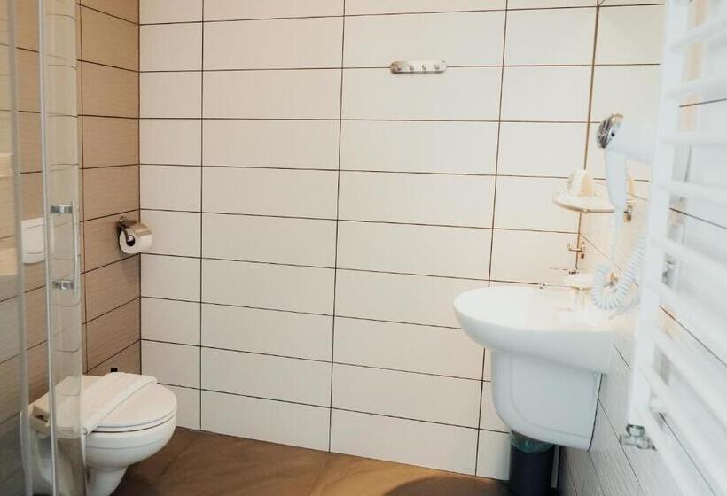 فندق Pałac Krotoszyce Basen&spa