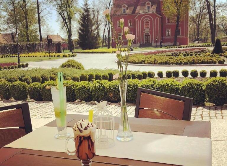 فندق Pałac Krotoszyce Basen&spa