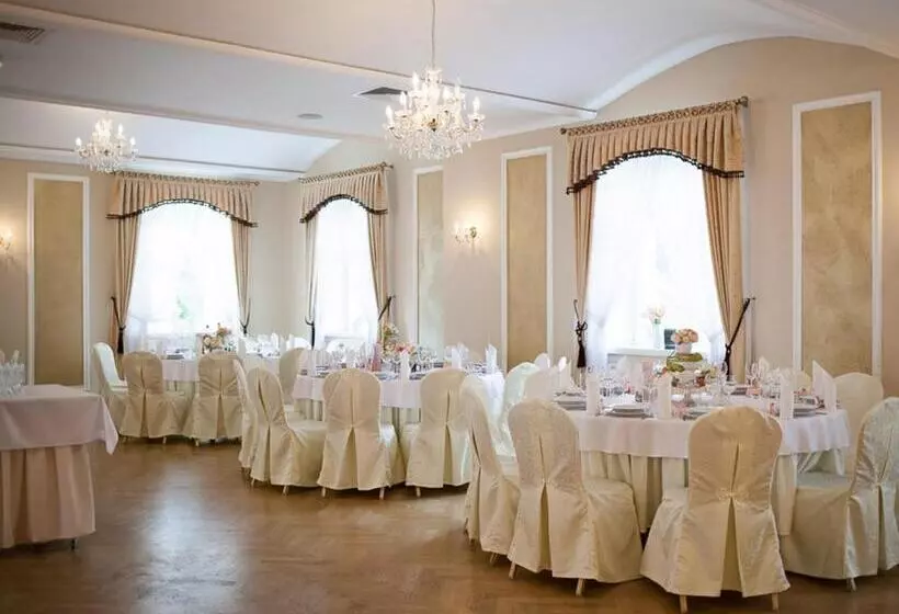 Hotelli Pałac Pawłowice