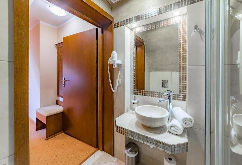 בית מלון כפרי Burkaty