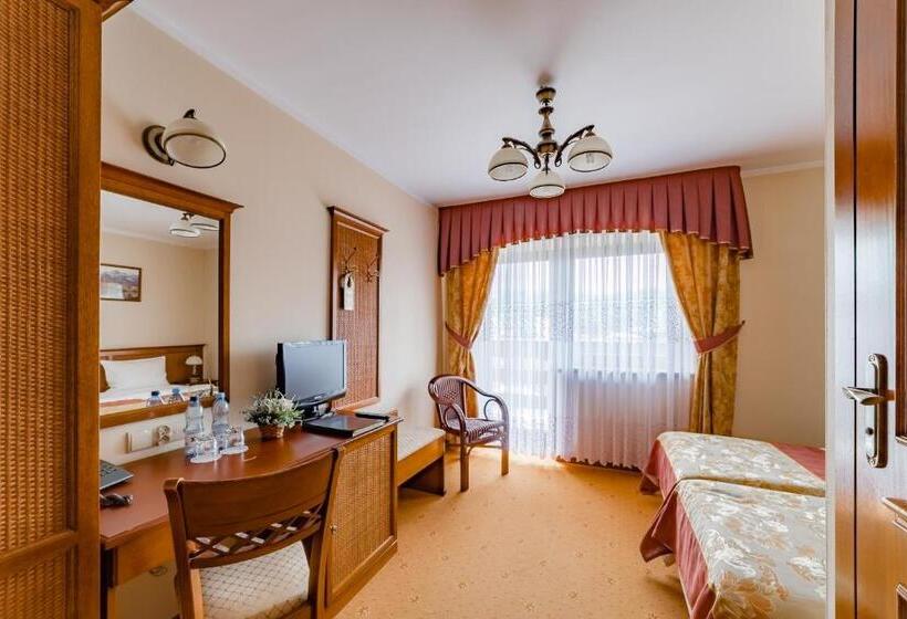 בית מלון כפרי Burkaty