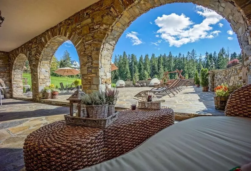 Hotelli Pensjonat Orlik Mountain Resort&spa