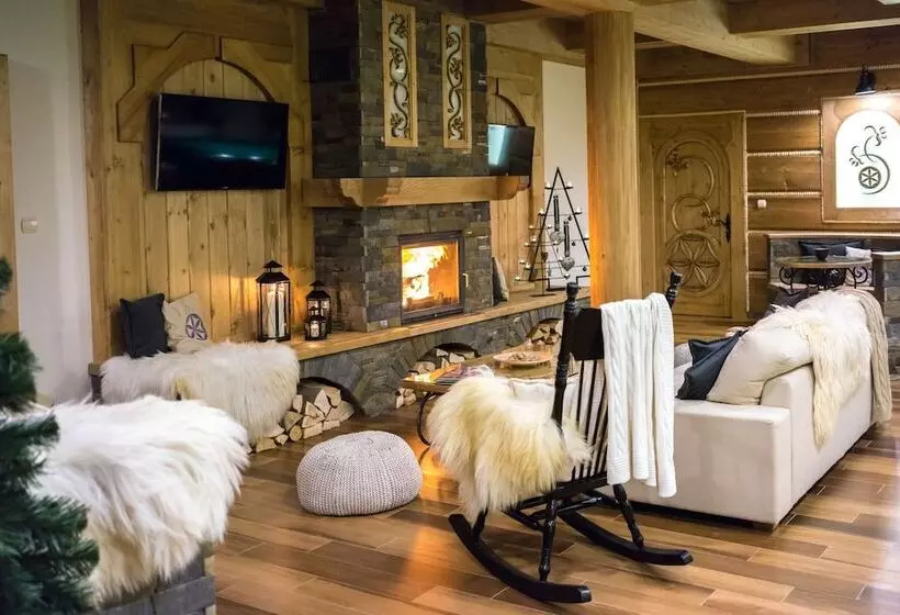 Hotelli Pensjonat Orlik Mountain Resort&spa