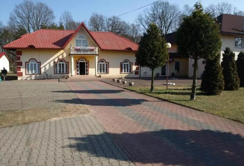 Hotelli Pod Dębami