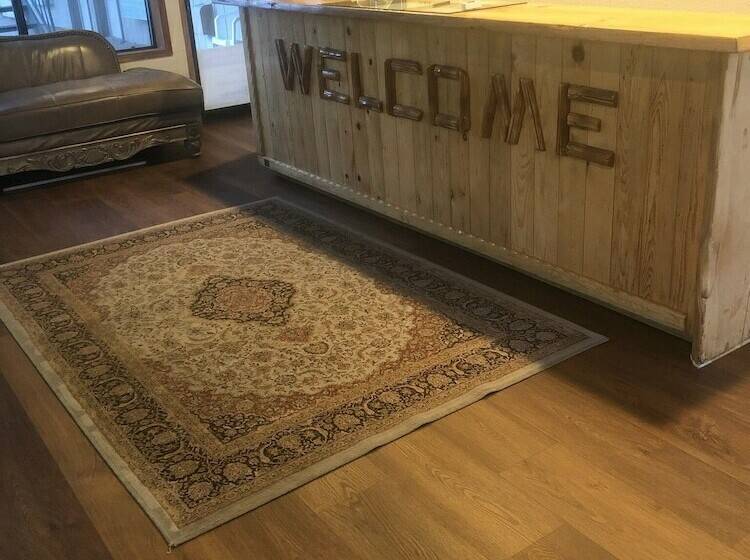 ホテル Red Lion Inn And Suites La Pine, Oregon