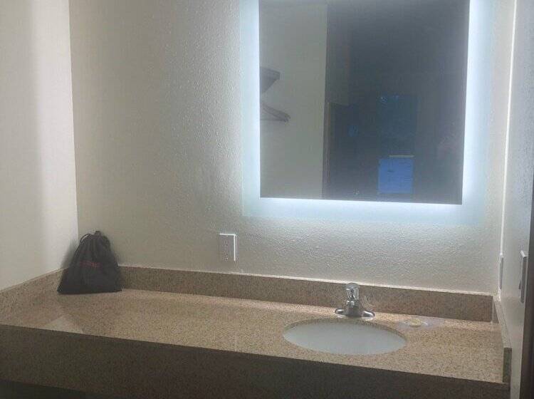 ホテル Red Lion Inn And Suites La Pine, Oregon