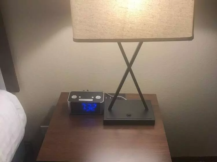 ホテル Red Lion Inn And Suites La Pine, Oregon