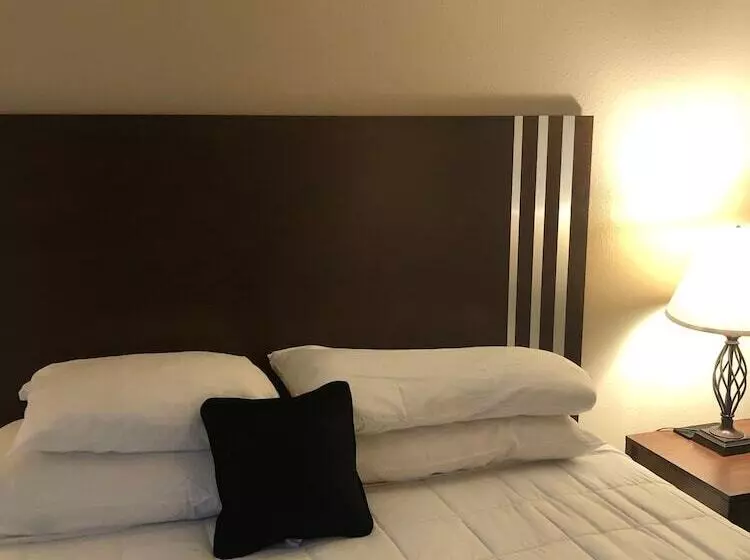 ホテル Red Lion Inn And Suites La Pine, Oregon