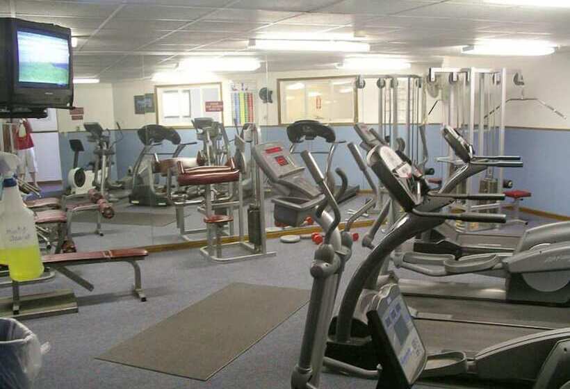 فندق Rhumb Line Resort