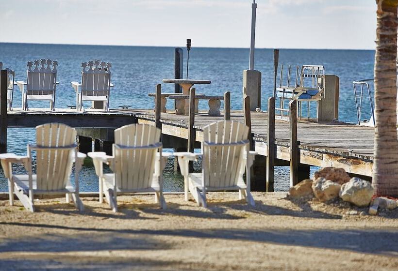 هتل Seascape Resort & Marina