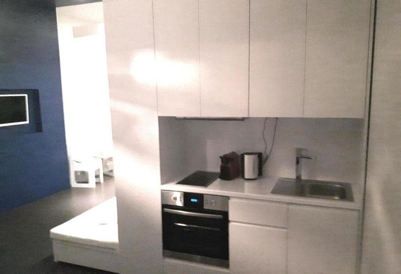 Отель Sint Ji Design Rooms