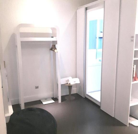 Отель Sint Ji Design Rooms