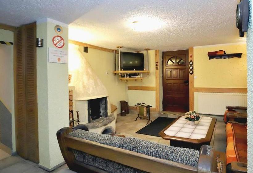 فندق Pensjonat Tara