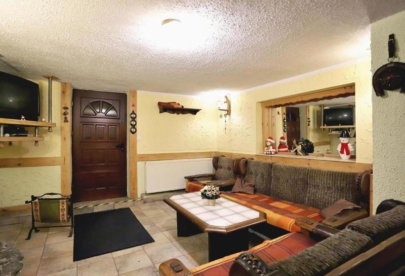 فندق Pensjonat Tara