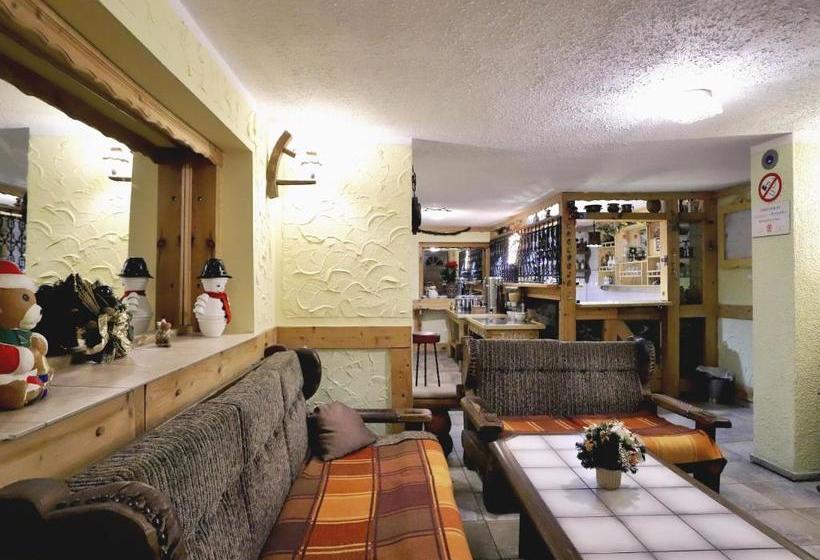 فندق Pensjonat Tara