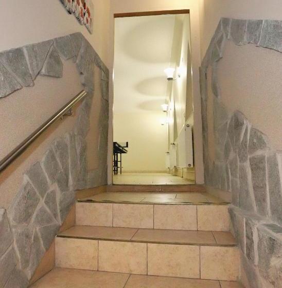 فندق Pensjonat Tara