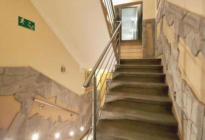 فندق Pensjonat Tara