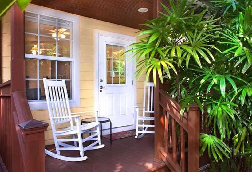 בית מלון כפרי Travelers Palm