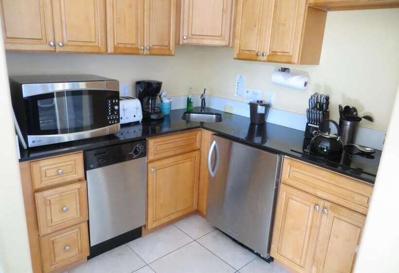 בית מלון כפרי Travelers Palm