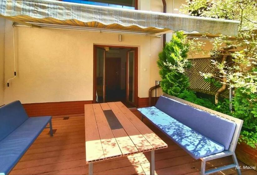 Отель Vertigo Narie