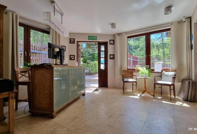 Отель Vertigo Narie