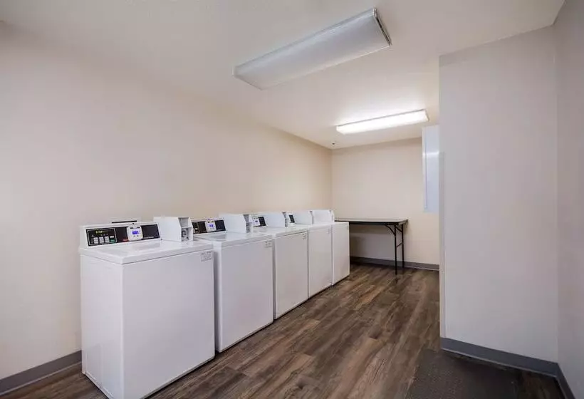 ホテル Woodspring Suites Lexington Southeast