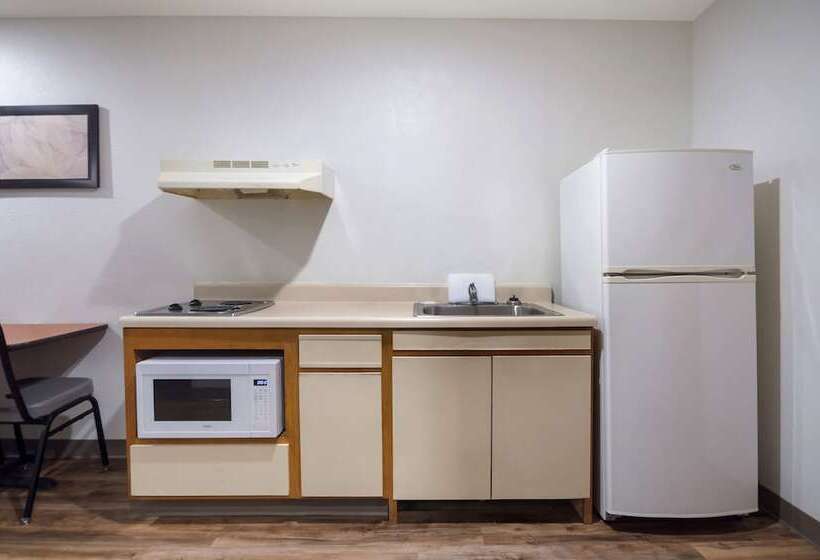 ホテル Woodspring Suites Lexington Southeast