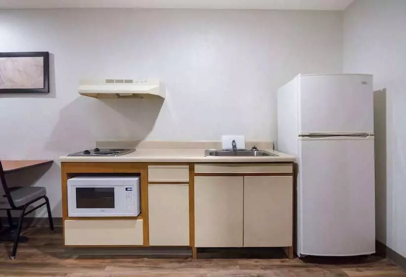 ホテル Woodspring Suites Lexington Southeast