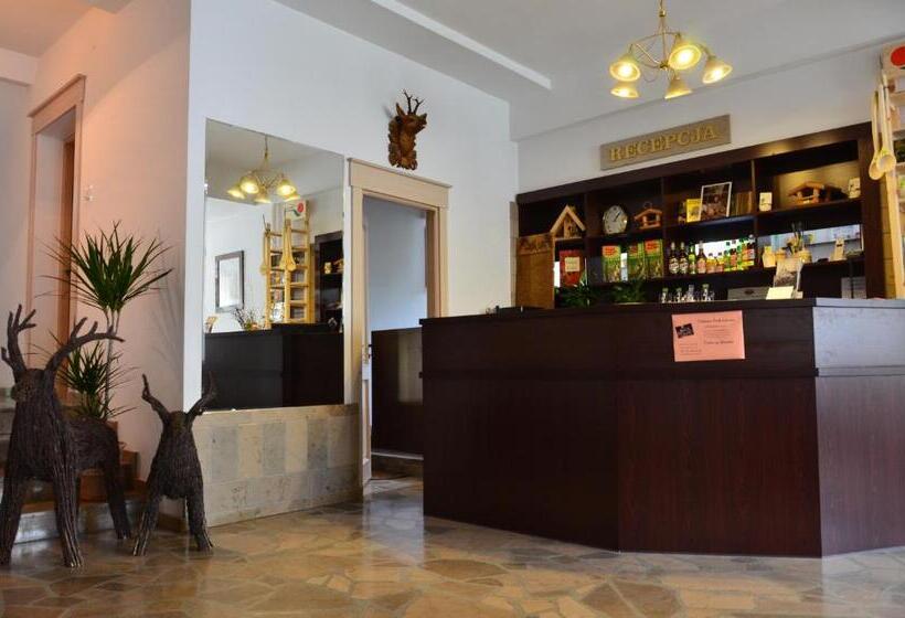 ホテル Zajazd Wrota Lasu