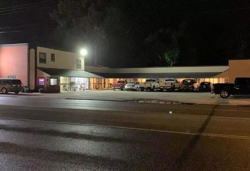 Relax Inn Motel Kountze
