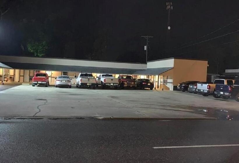 Relax Inn Motel Kountze