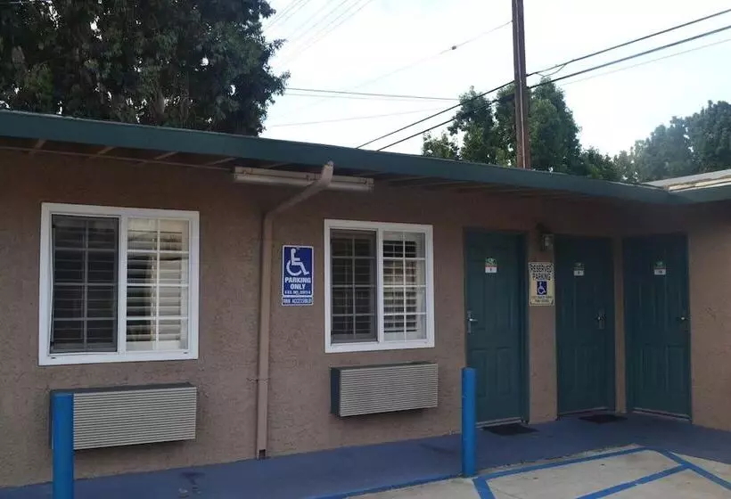 Searle Motel